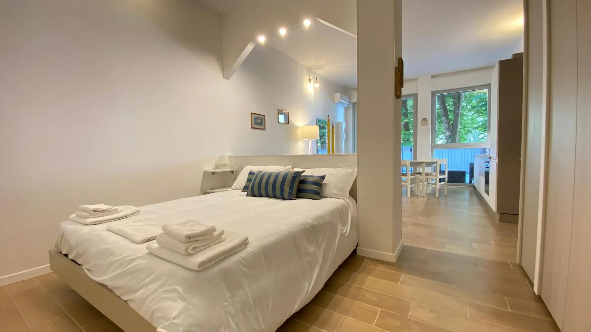 Avantgard Rooms Terrace Suite Bologna Lägenhet
